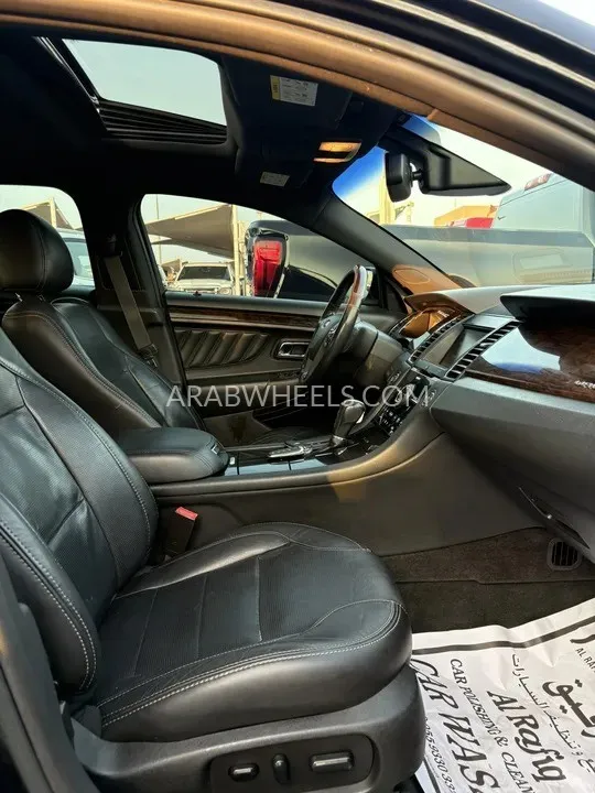 Ford Taurus 2016 for Sale in Sharjah Image-16