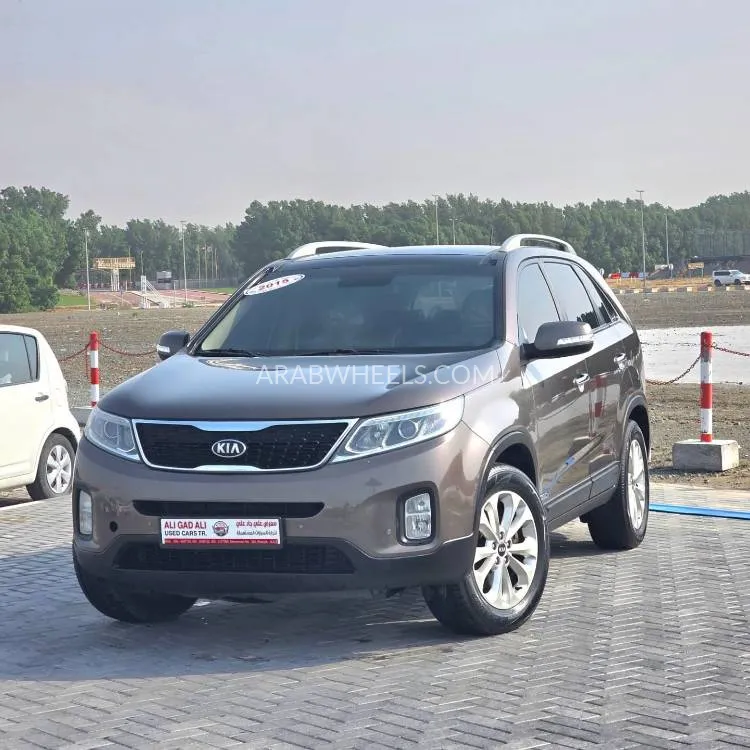Kia Sorento 2015 for Sale in Sharjah Image-3