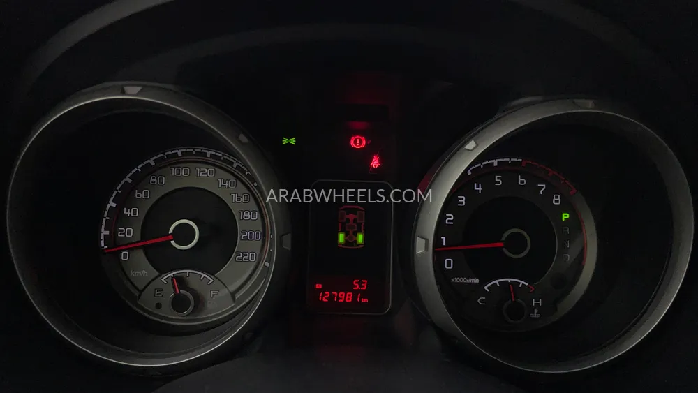 ميتسوبيشي باجيرو 2017 for Sale in دبي Image-13