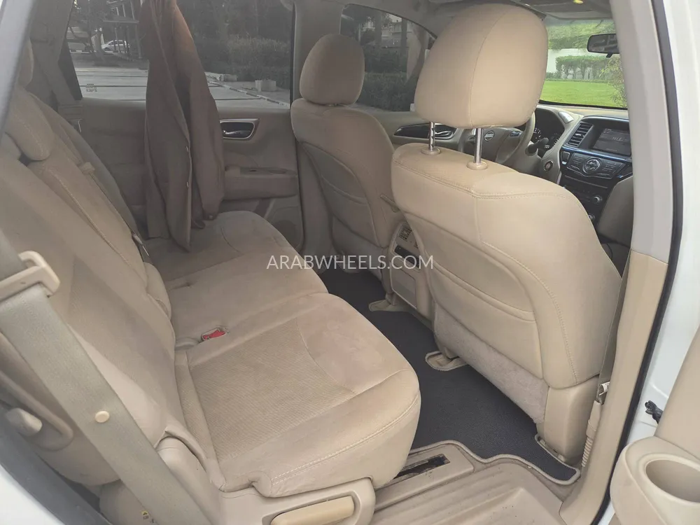 Nissan Pathfinder 2014 for Sale in Dubai Image-6