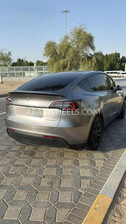 Tesla Model Y 2023 for Sale in Ajman Image-8