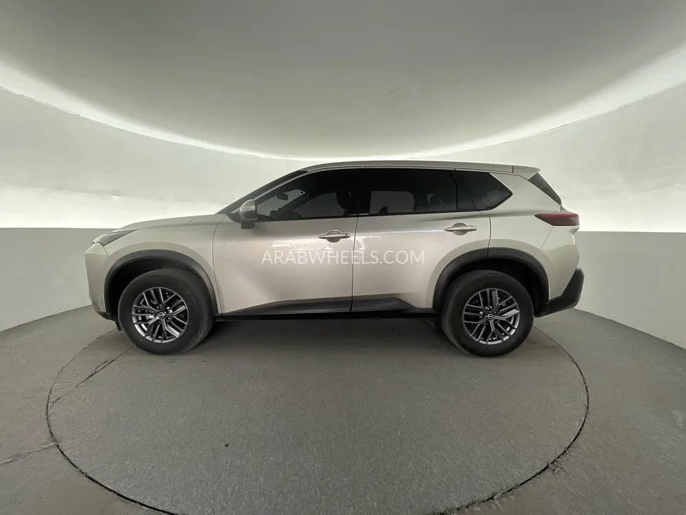 Nissan X-Trail 2023 for Sale in Dubai Image-7