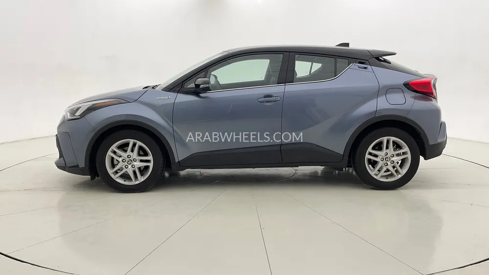 Toyota C-HR 2023 for Sale in Dubai Image-6