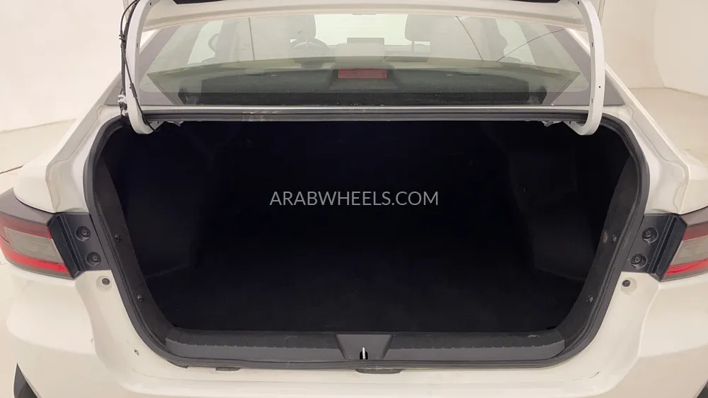 Toyota Yaris 2024 for Sale in Dubai Image-24