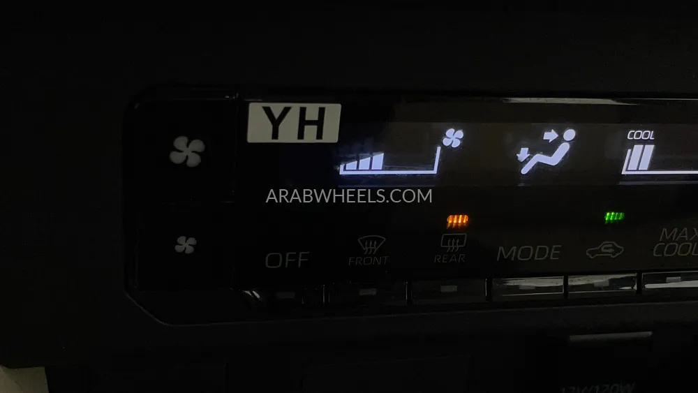 Toyota Yaris 2024 for Sale in Dubai Image-36