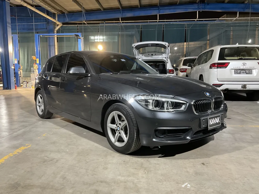 BMW 1 series 2019 for Sale in Sharjah Image-3
