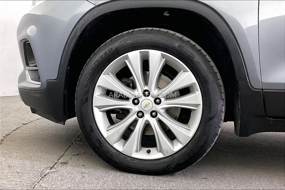 شيفروليه تراكس 2020 for Sale in الشارقة Image-9