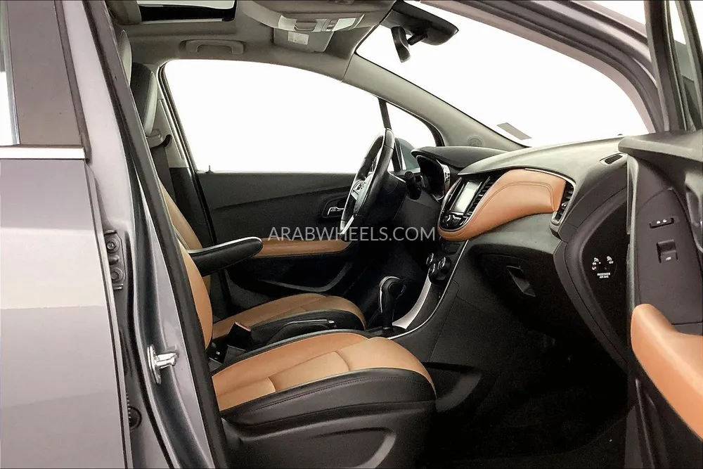 شيفروليه تراكس 2020 for Sale in الشارقة Image-21