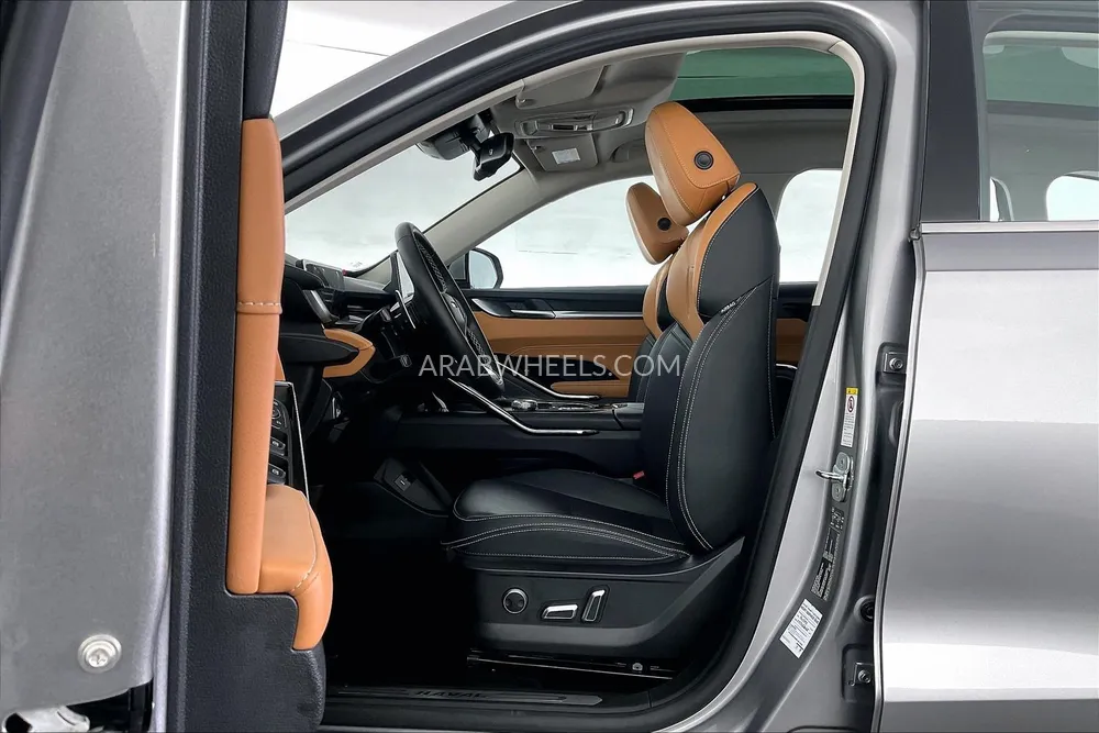 هافال H6 2025 for Sale in دبي Image-25