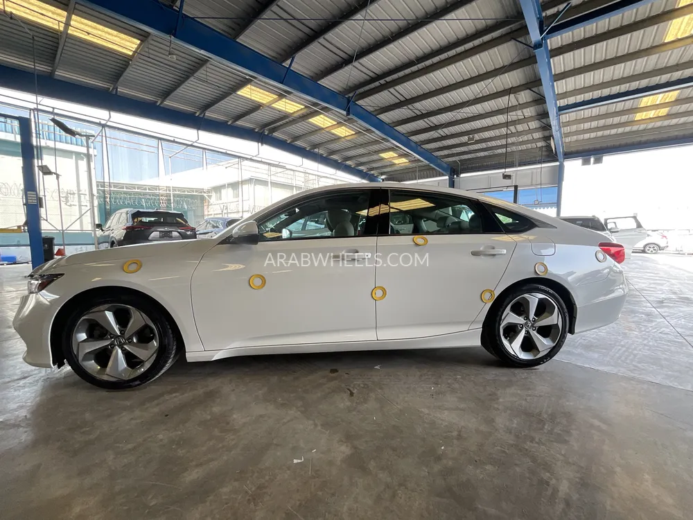 Honda Accord 2018 for Sale in Sharjah Image-7