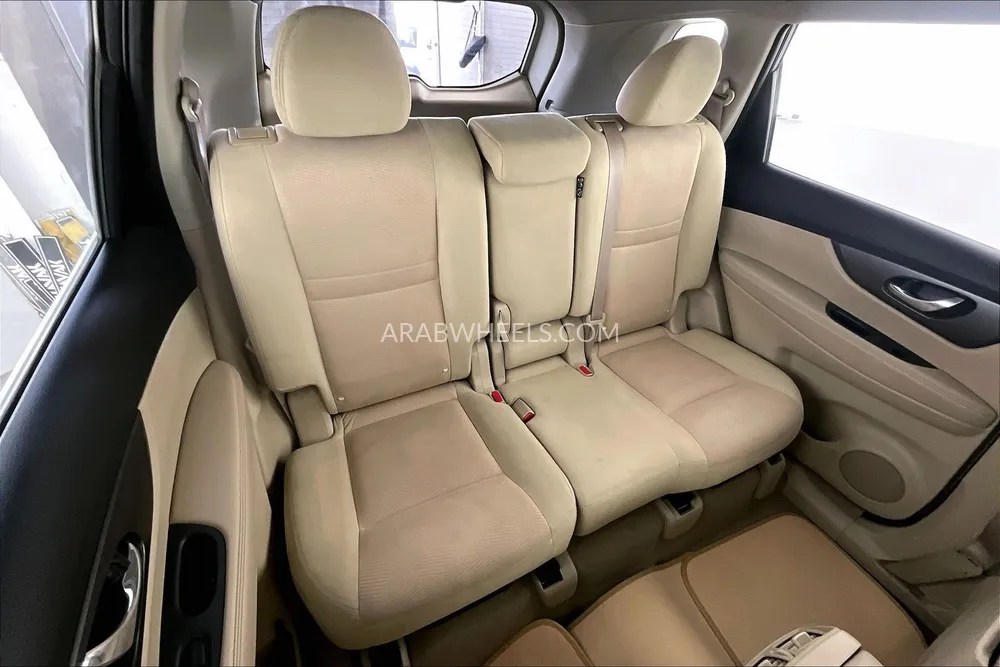 Nissan X-Trail 2016 for Sale in Sharjah Image-27