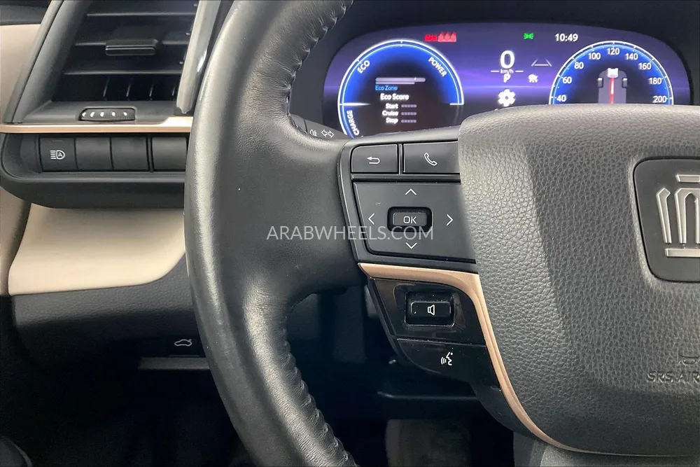 Toyota Crown 2023 for Sale in Sharjah Image-23