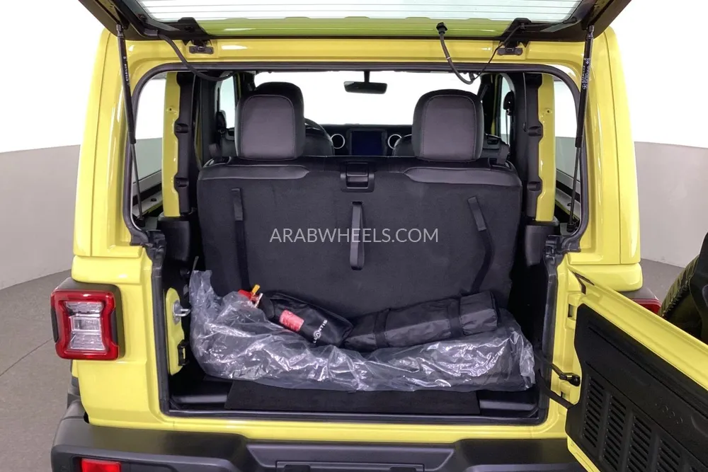 Jeep Wrangler 2023 for Sale in Dubai Image-22