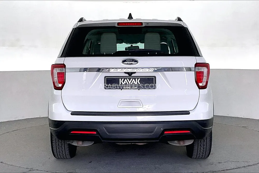 Ford Explorer 2018 for Sale in Sharjah Image-5