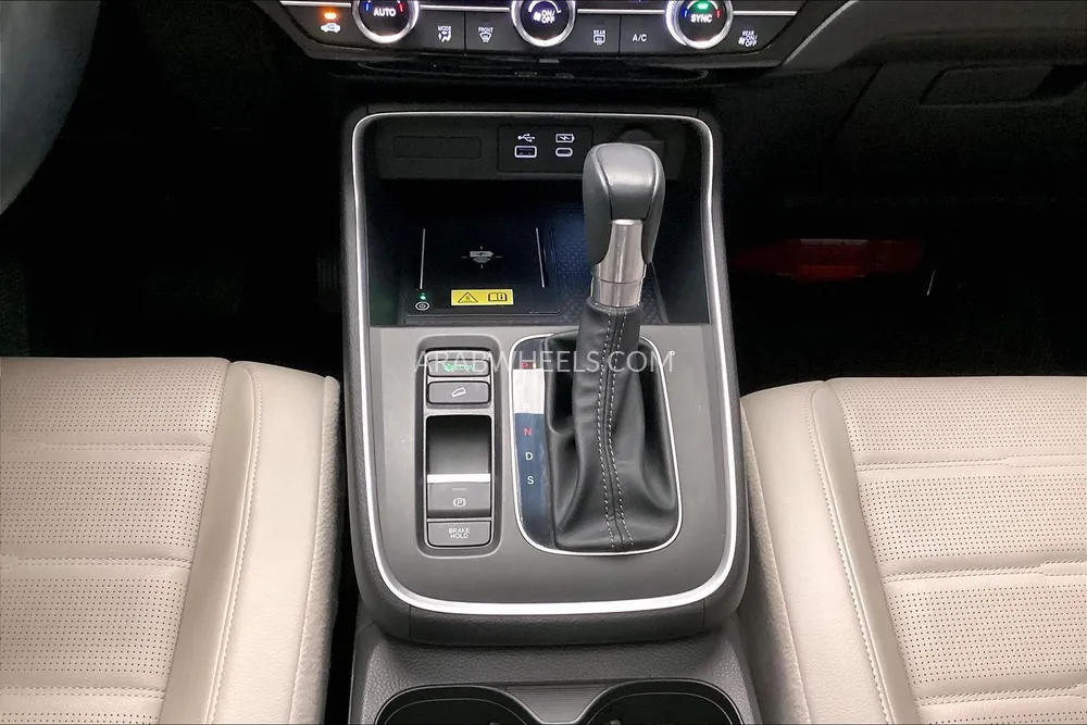 Honda CR-V 2024 for Sale in Sharjah Image-15