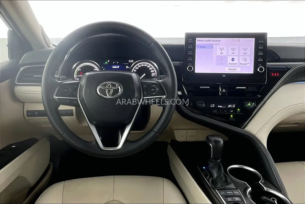 Toyota Camry 2024 for Sale in Dubai Image-29