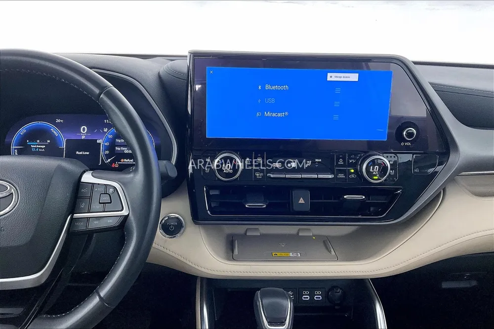 Toyota Highlander 2023 for Sale in Sharjah Image-30