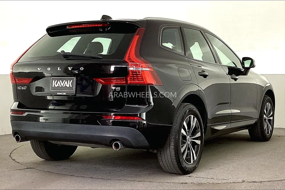 فولفو إكس سي 60 2021 for Sale in الشارقة Image-6