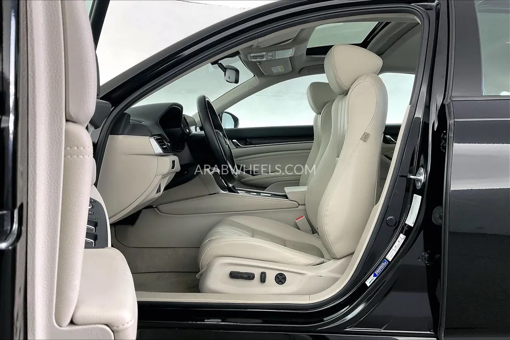 Honda Accord 2022 for Sale in Dubai Image-25