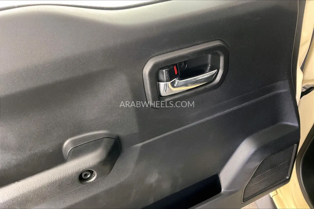 Suzuki Jimny 2023 for Sale in Sharjah Image-31