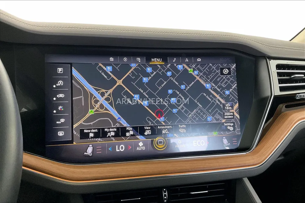 Volkswagen Touareg 2023 for Sale in Sharjah Image-32