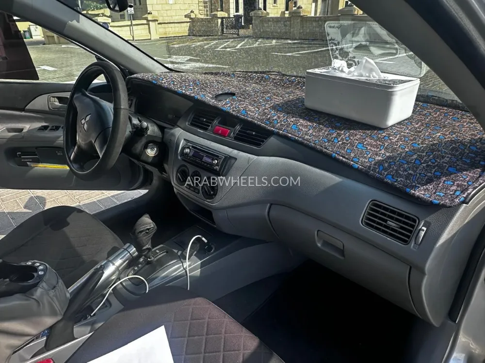 ميتسوبيشي لانسر 2010 for Sale in الشارقة Image-3