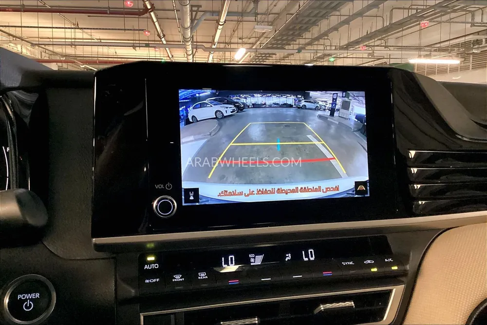 تويوتا كامري 2025 for Sale in الشارقة Image-17