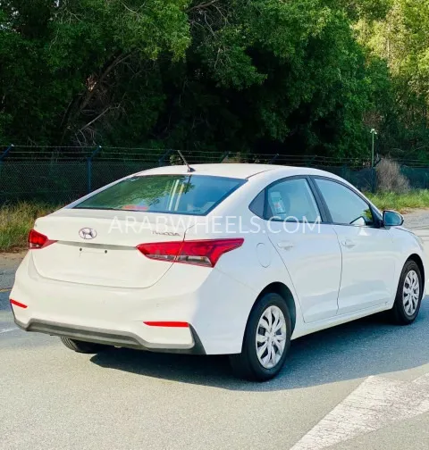 Hyundai Accent 2019 for Sale in Sharjah Image-11