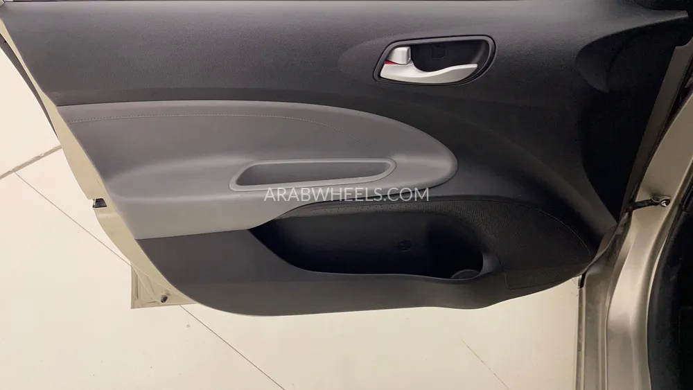 Kia Pegas 2021 for Sale in Dubai Image-17