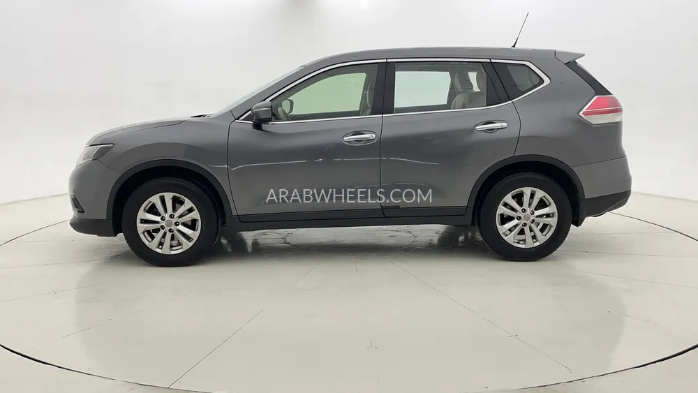 Nissan X-Trail 2017 for Sale in Dubai Image-6