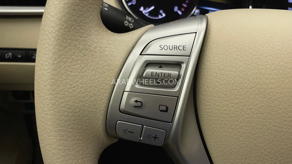 Nissan X-Trail 2017 for Sale in Dubai Image-36