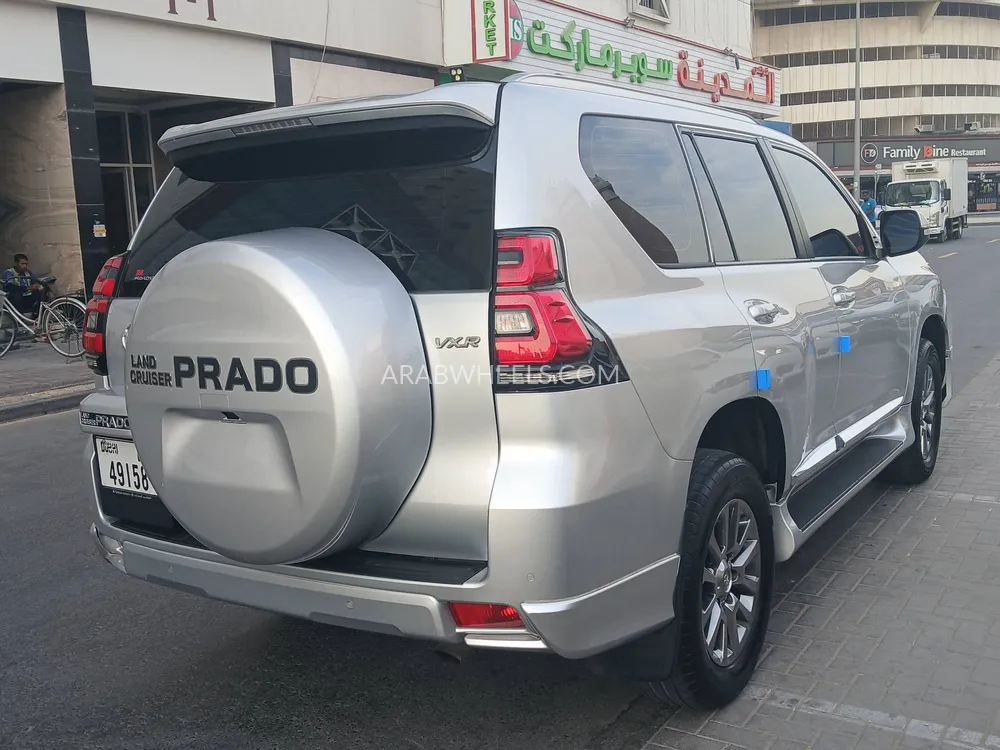 تويوتا لاند كروزر برادو 2019 for Sale in دبي Image-7