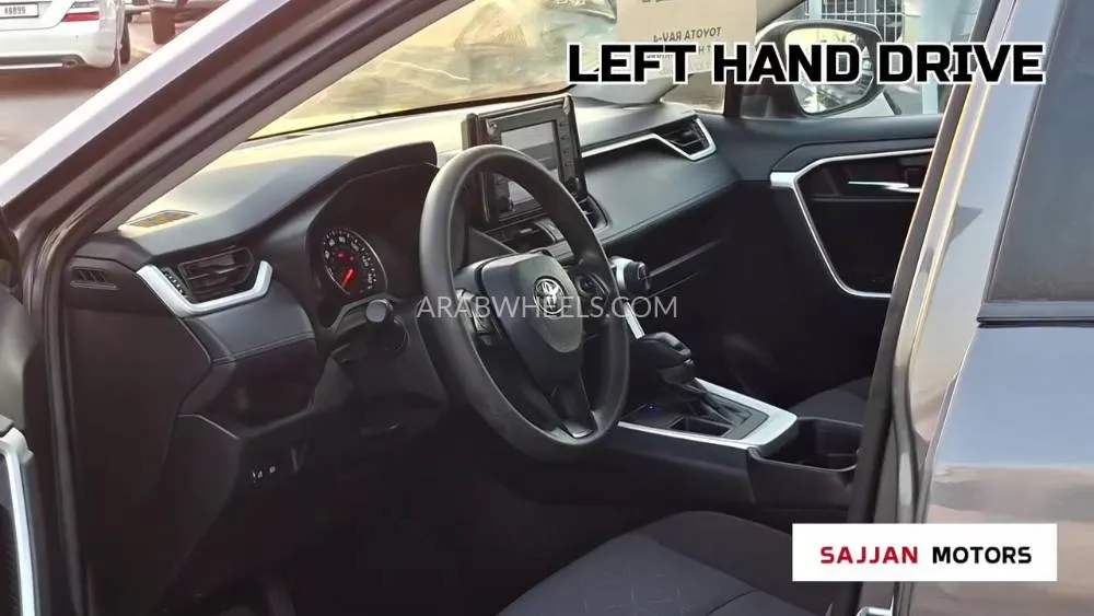 Toyota Rav4 2021 for Sale in Dubai Image-8