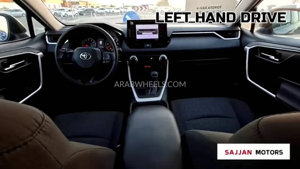 Toyota Rav4 2021 for Sale in Dubai Image-17