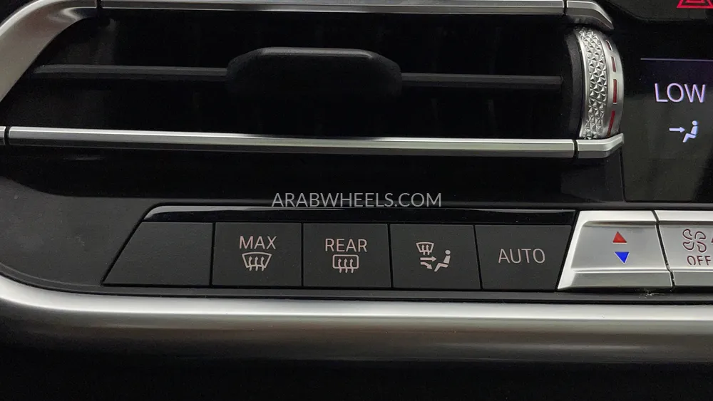 BMW X5 2020 for Sale in Dubai Image-50