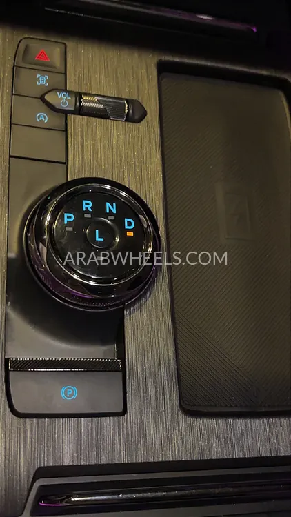 Ford Taurus 2024 for Sale in Al Ain Image-18