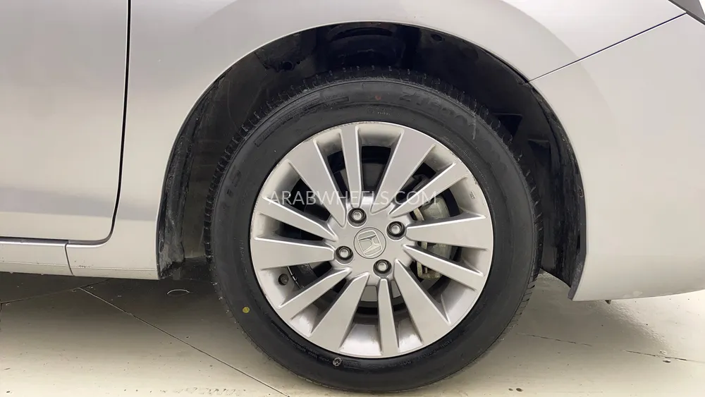 Honda City 2024 for Sale in Dubai Image-10