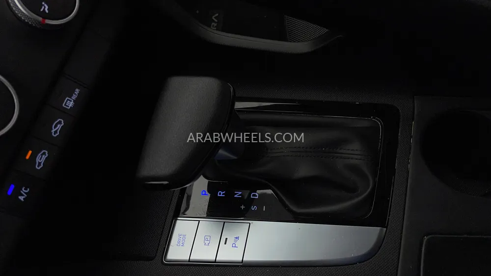 هيونداي إلنترا 2025 for Sale in دبي Image-18