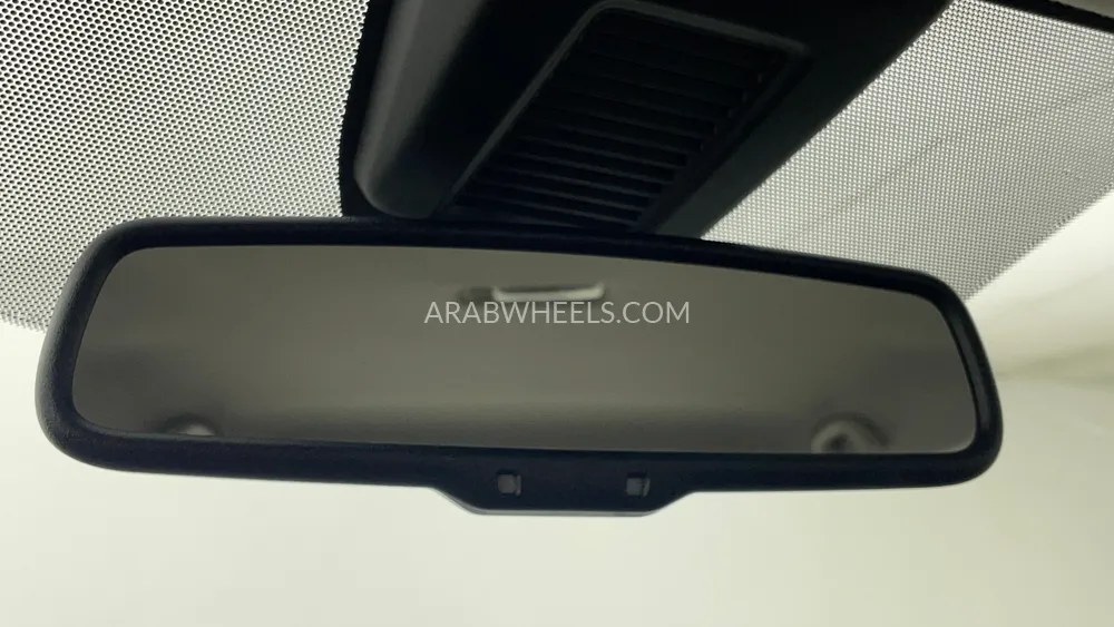 Nissan Kicks 2023 for Sale in Dubai Image-38