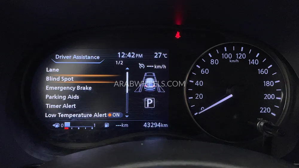 Nissan Kicks 2023 for Sale in Dubai Image-45