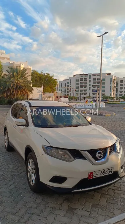 نيسان إكس تريل 2016 for Sale in أبو ظبي Image-8