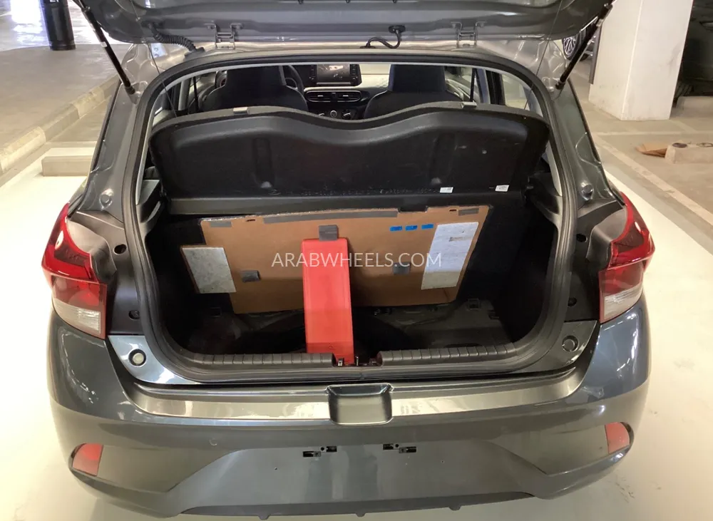 Hyundai Grand i10 2025 for Sale in Dubai Image-16