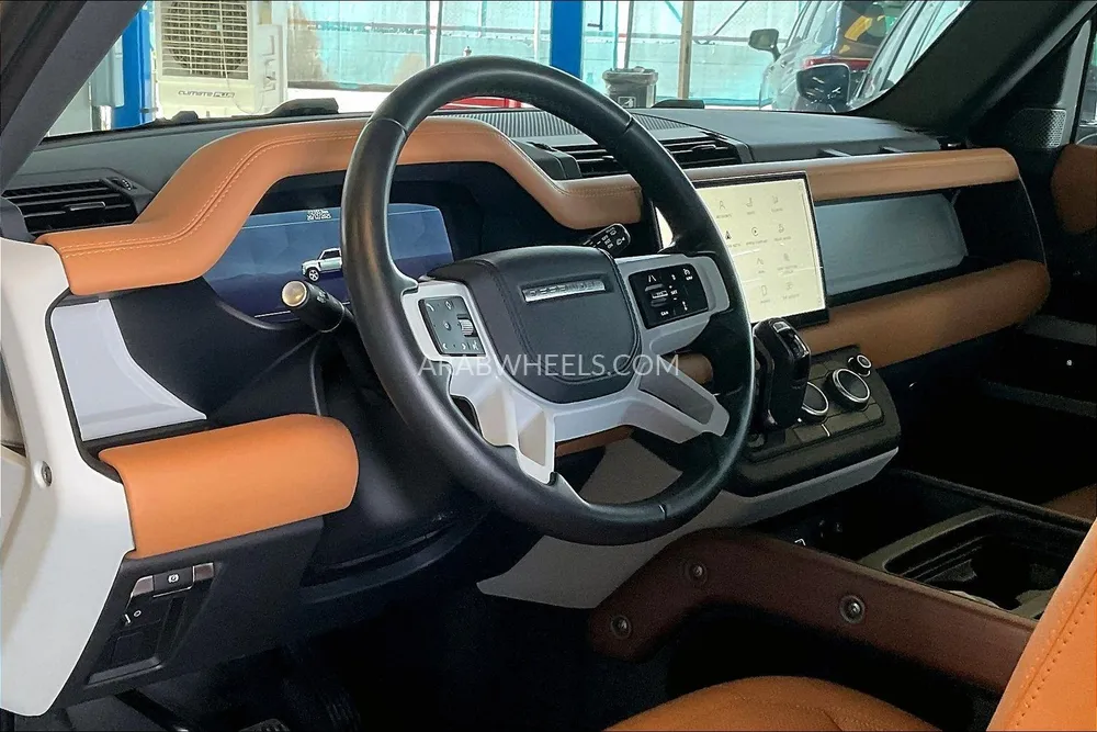 Land Rover Defender 2023 for Sale in Sharjah Image-27