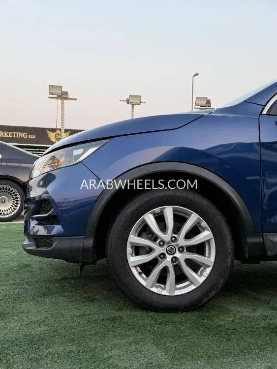 Nissan Rogue 2020 for Sale in Ajman Image-6