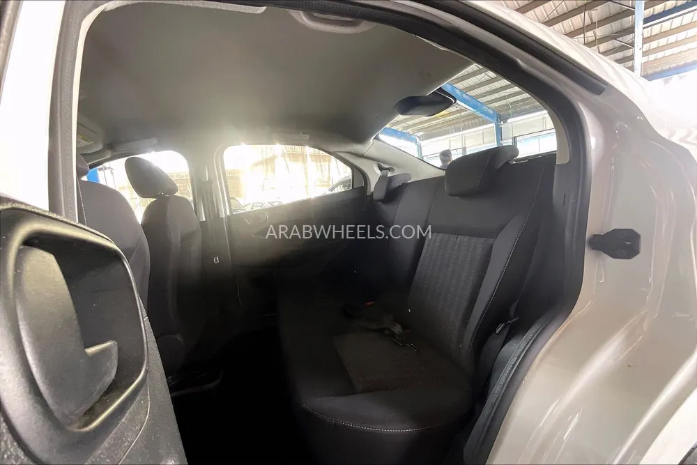 Ford Figo 2019 for Sale in Sharjah Image-14