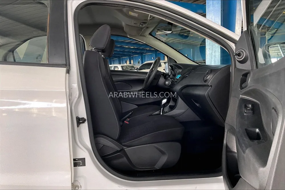 Ford Figo 2019 for Sale in Sharjah Image-23