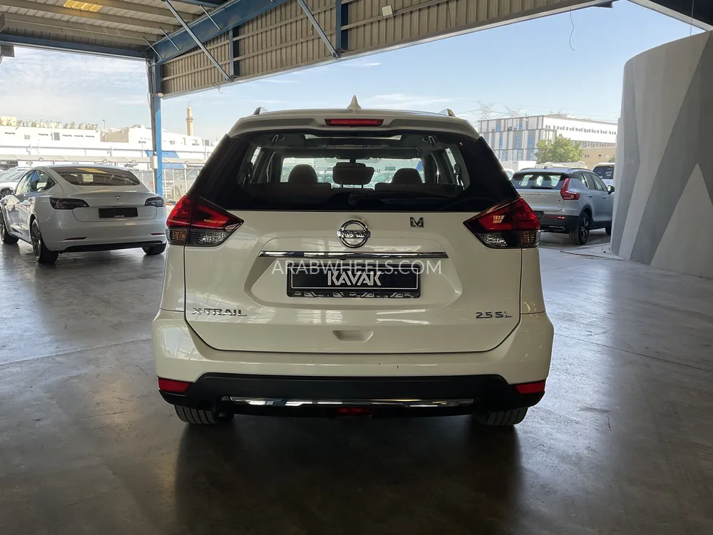 Nissan X-Trail 2022 for Sale in Dubai Image-5