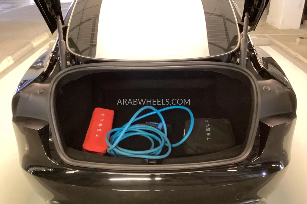 Tesla Model 3 2024 for Sale in Sharjah Image-15