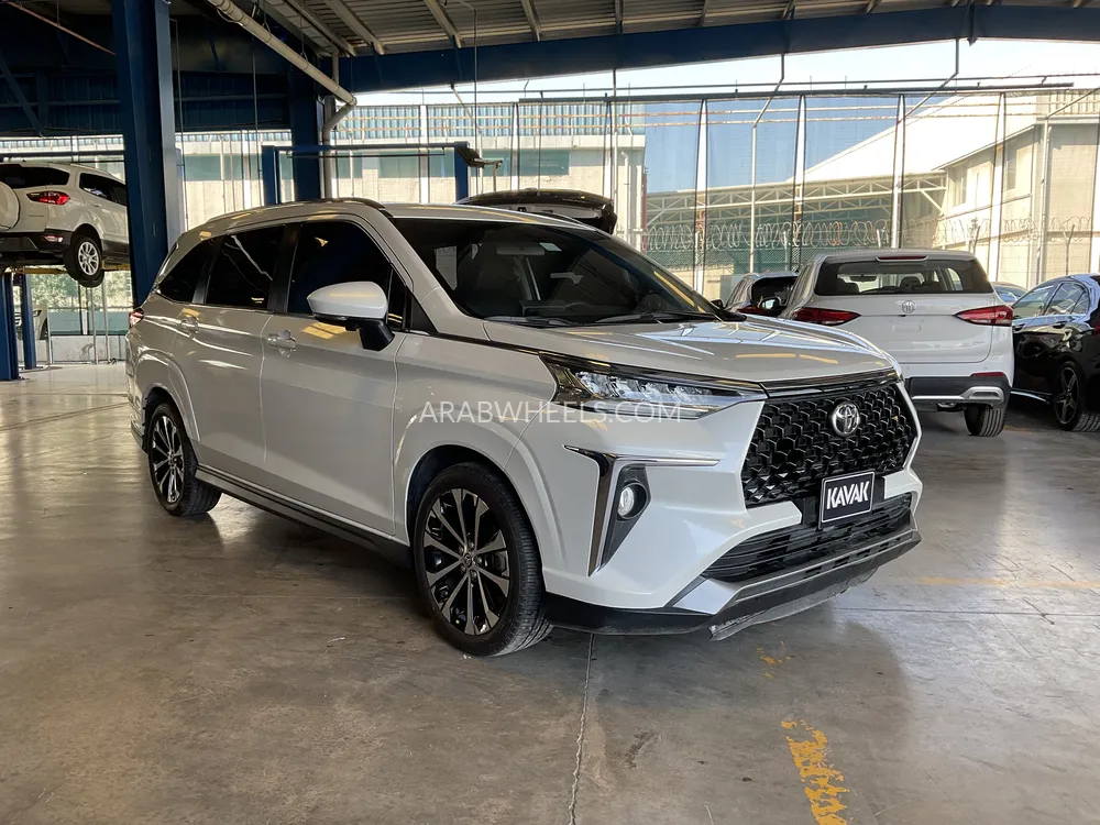 Toyota Veloz 2024 for Sale in Sharjah Image-3