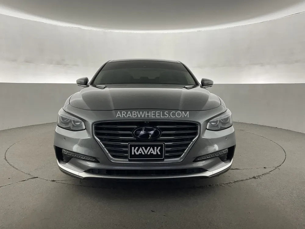 Hyundai Azera 2018 for Sale in Sharjah Image-2